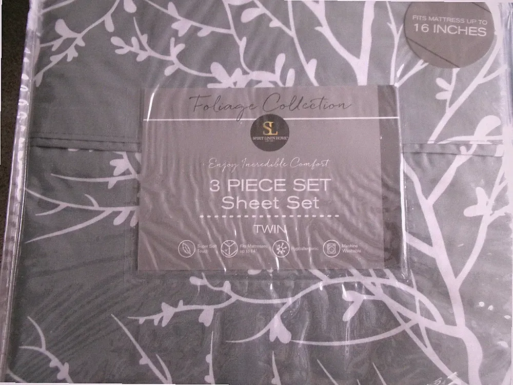 New Twin Size Sheet Set ** Grey with white leaf pattern #1131