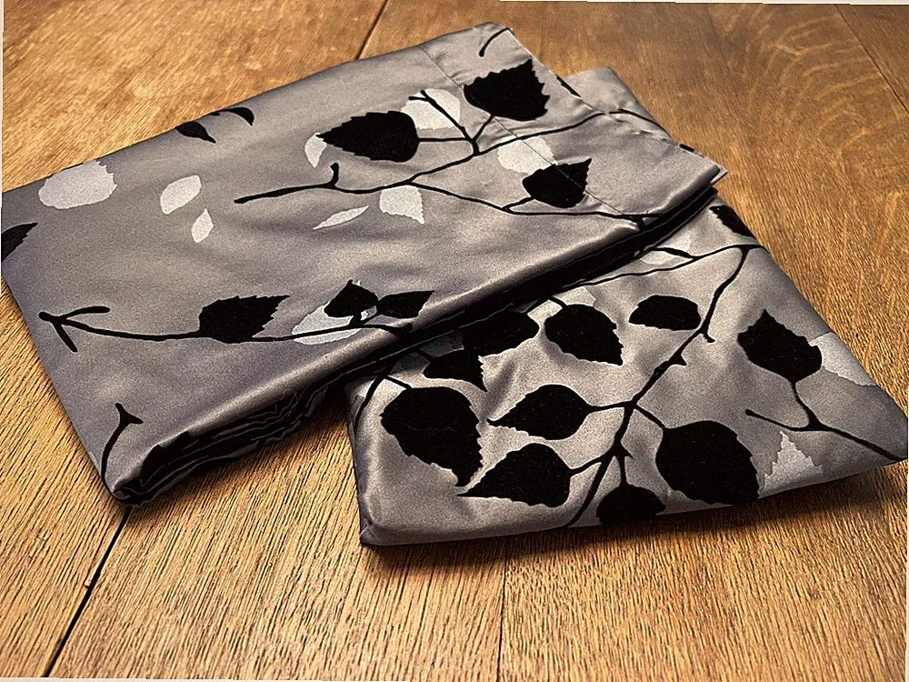 Pair Pillow Shams By HOME Leaf Pattern With Flocking Standard
