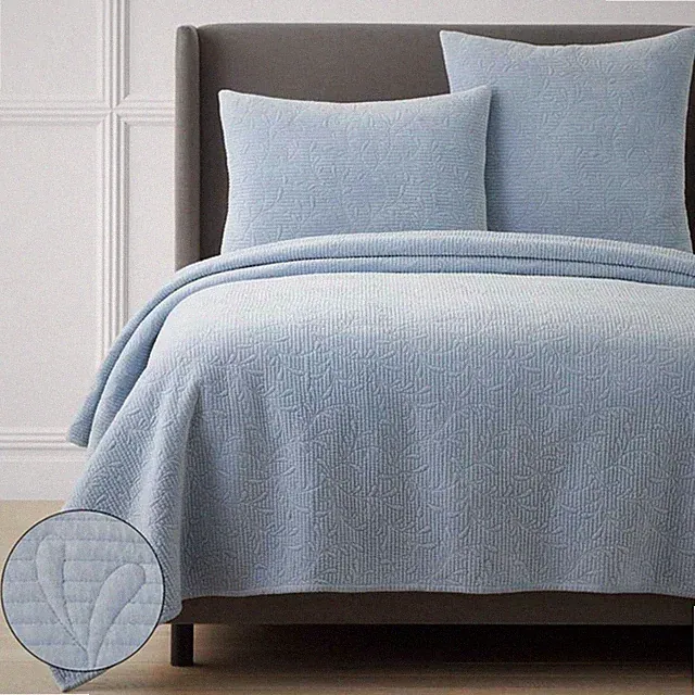 Tinsley Leaf Quilt - Blue, Full/Queen...