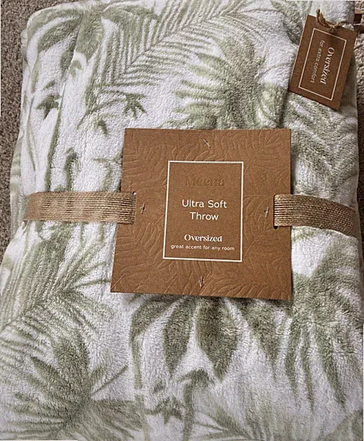 Ultra Soft Palm Leaf/Botanical 60x70” Throw