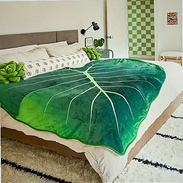Whimsical Leaf-Flannel Blanket: Portable Outdoor Blanket for All Seasons
